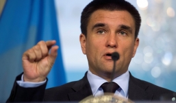 Kiev hứa hẹn hòa bình nhưng vẫn chuẩn bị cho chiến tranh